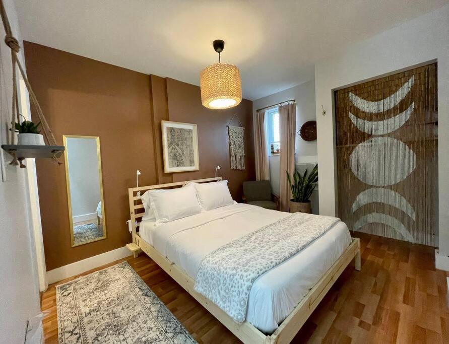 Everything You Could Ask For In A * Nashville