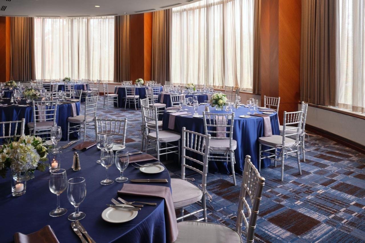 Marriott At Vanderbilt Hotel