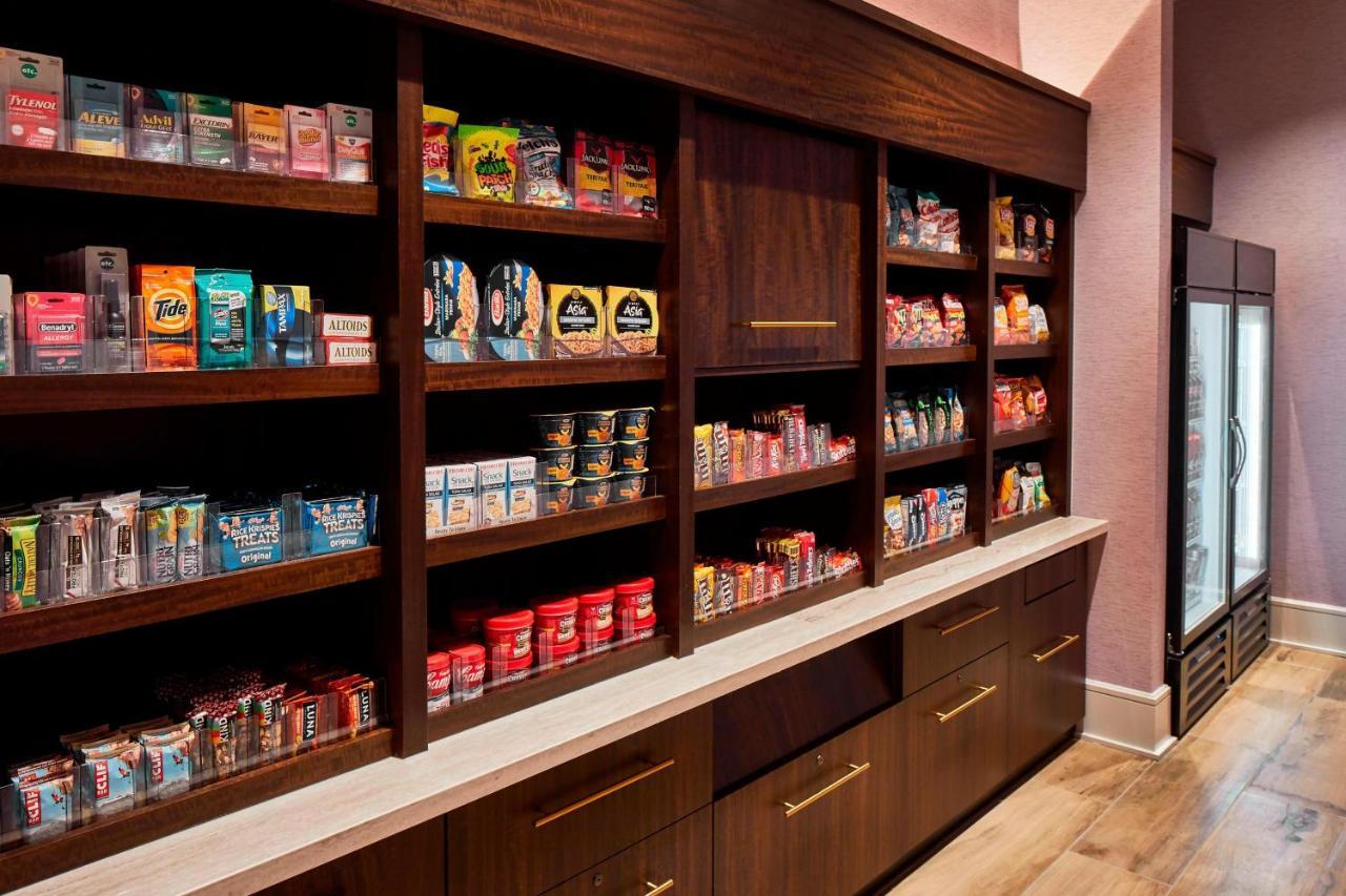 Springhill By Marriott Downtown/convention Center 3*