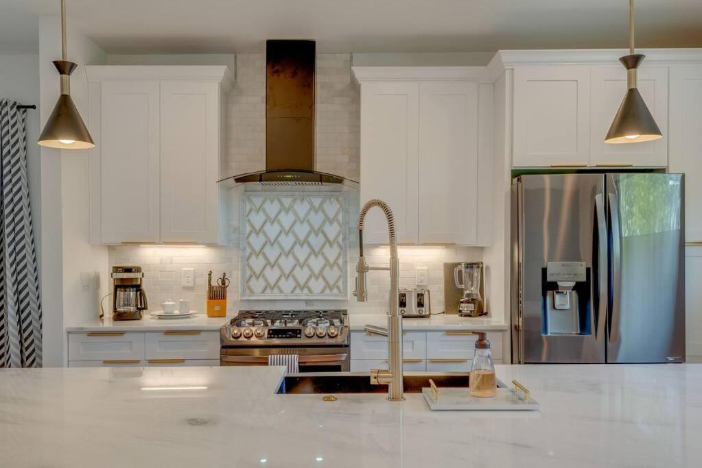 Holiday home Luxury Downtown Nash/roofdeck/11 Beds