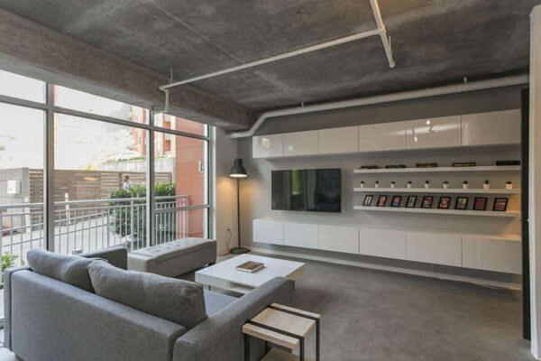 Holiday home Luxe + Modern Johnny Cash Inspired Executive