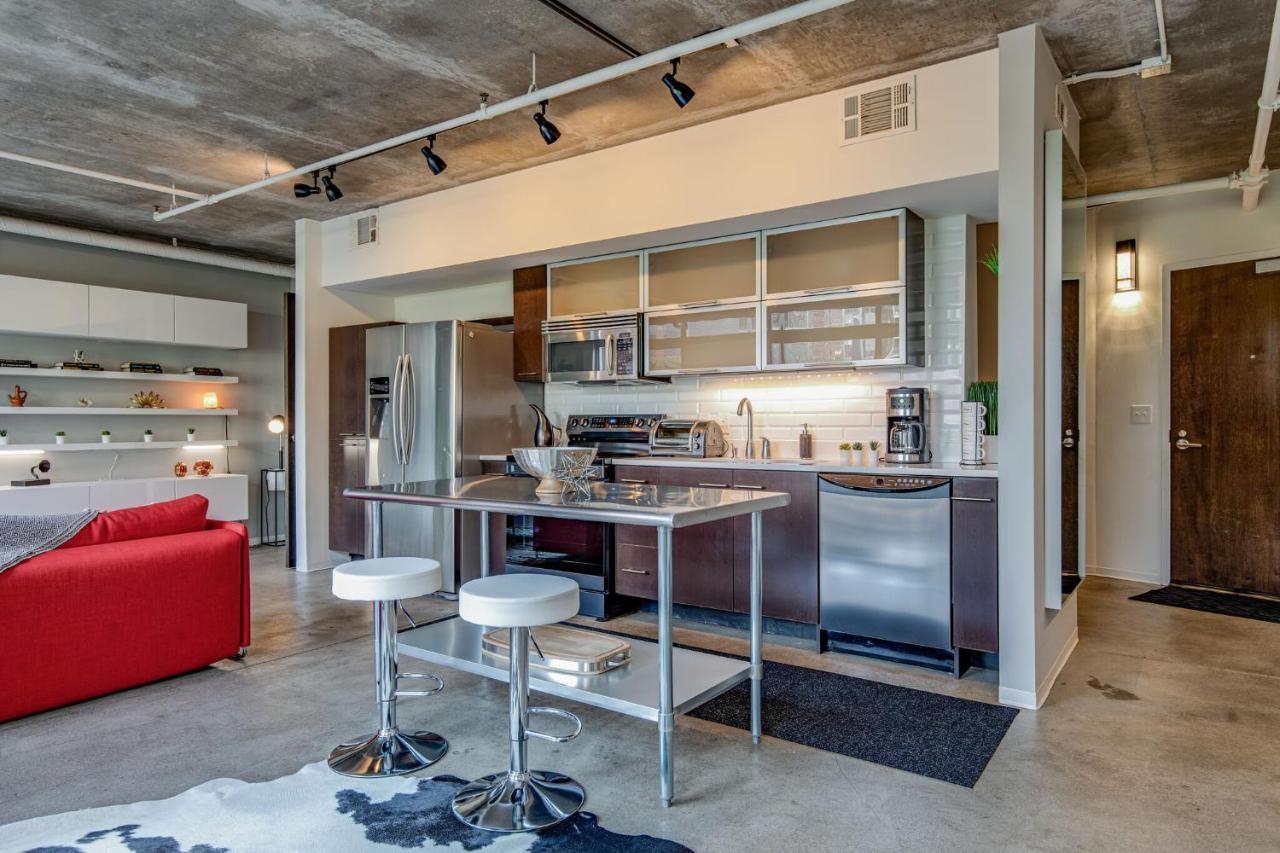 Holiday home Luxe + Modern Johnny Cash Inspired Executive Nashville