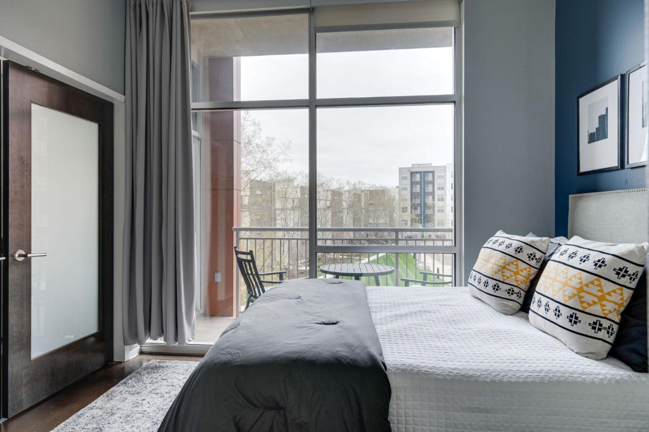 Smart, Stylish Music - Concierge, Restaurants, Gym, Rooftop Patio, Parking