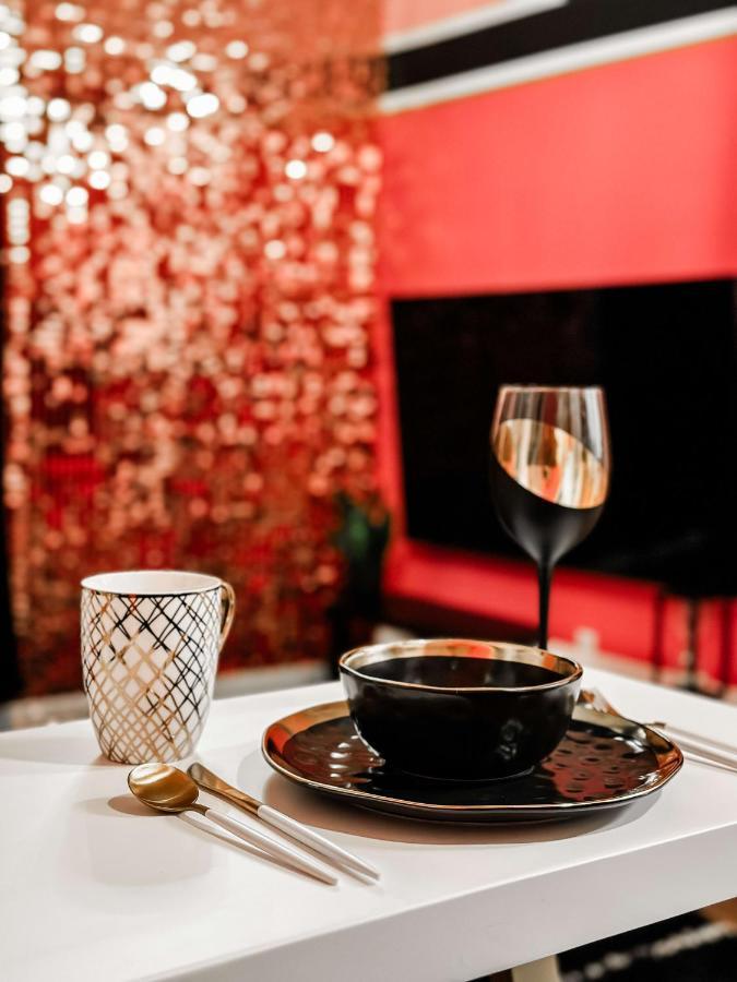 Dolly's Glam Getaway - Glittering Gem Near Broadway * Nashville