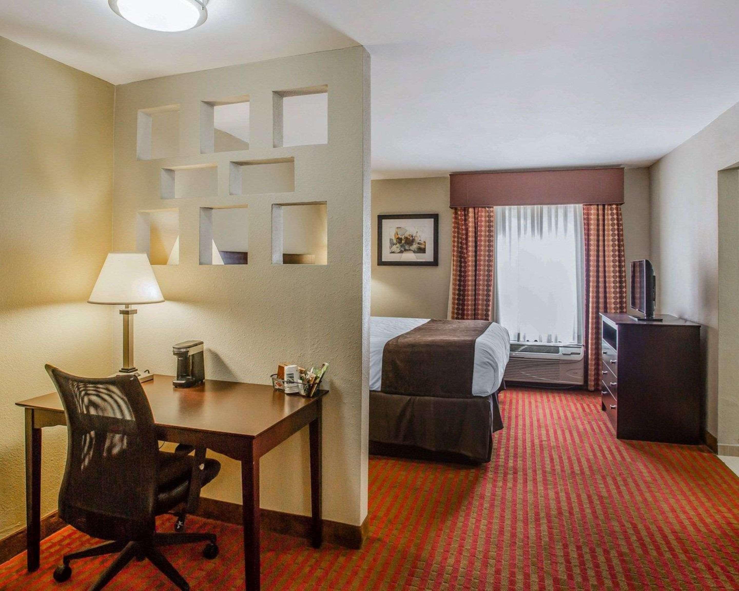 Quality Airport Hotel