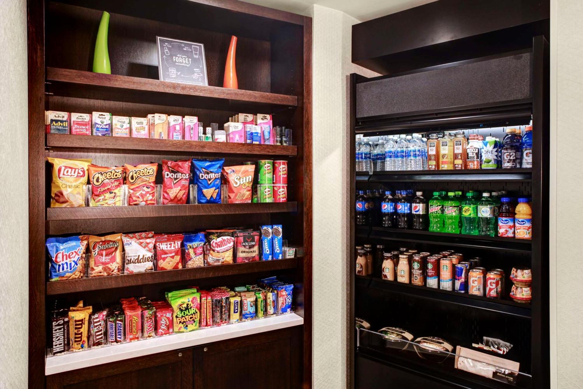 Hyatt Place Opryland Hotel 3*