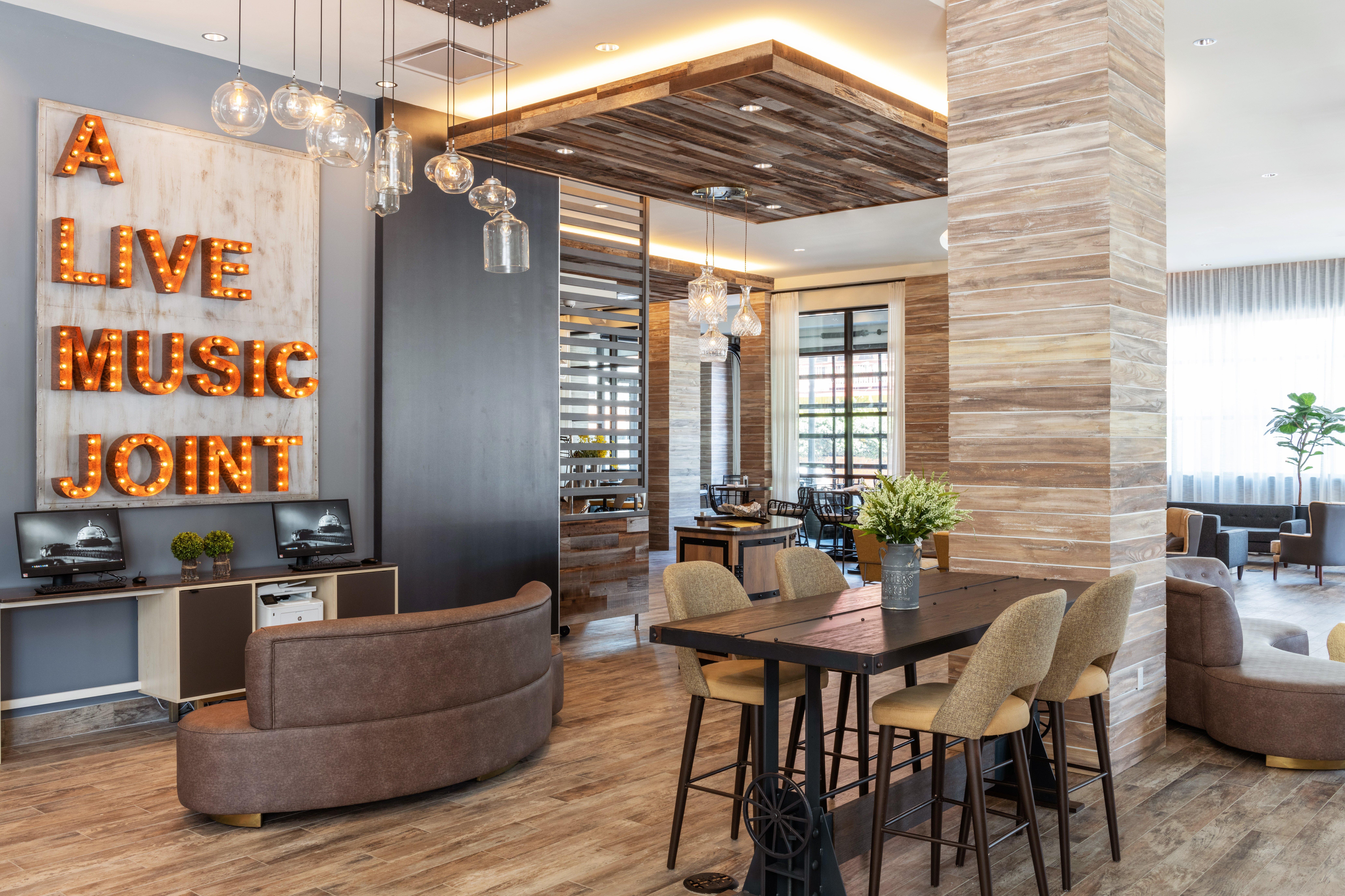 Holiday Inn & Suites Nashville Downtown - Broadway By Ihg 3* Nashville