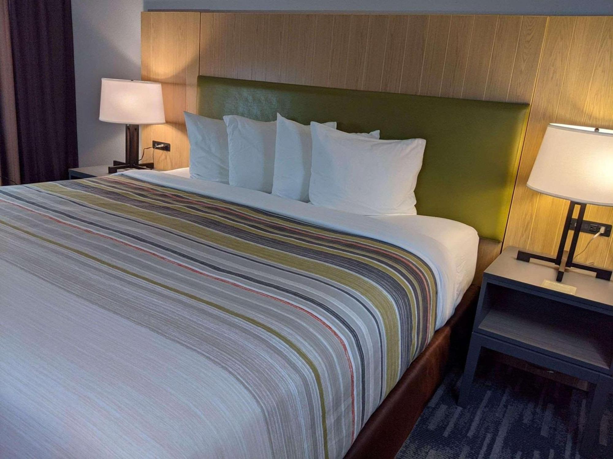 Country & By Radisson, Nashville, Tn Hotel 3*