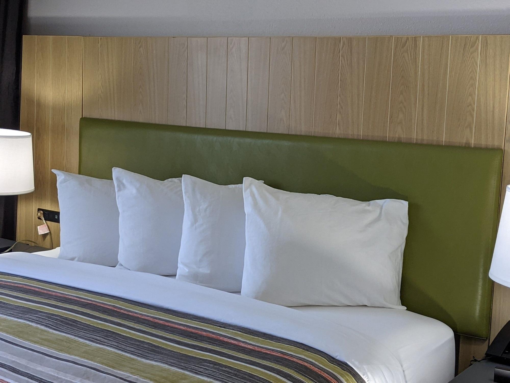 Hotel Country & By Radisson, Nashville, Tn Nashville