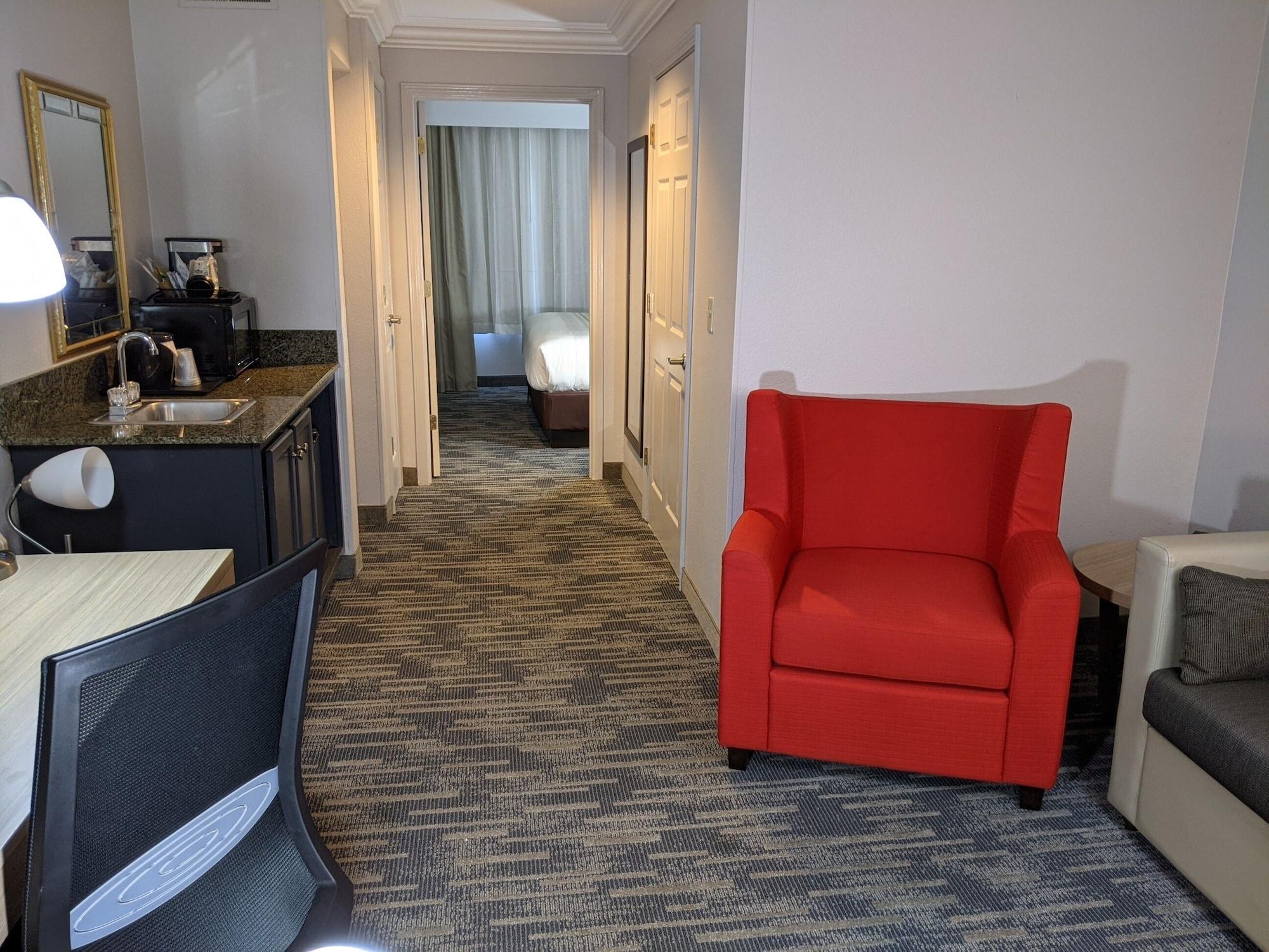 Country & By Radisson, Nashville, Tn Hotel