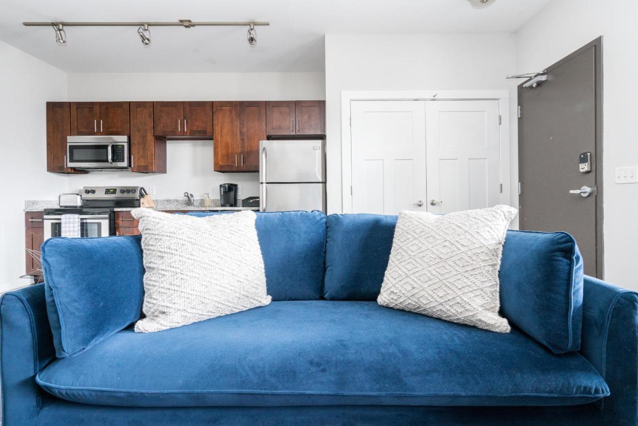 Cozysuites Music Row Elegant 1br W Free Parking 15 Apartment