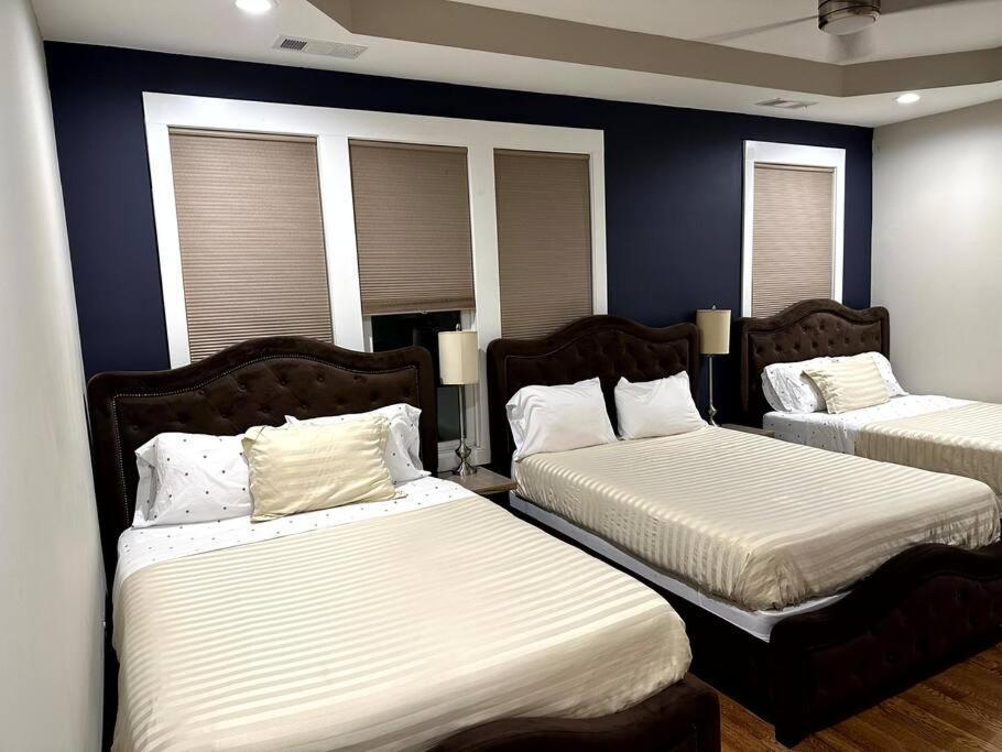 The Painted Muse I Stylish 3br With Rooftop Hot Tub In East