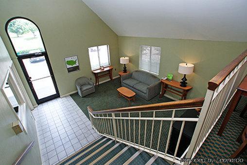 Homestay Suites 2*