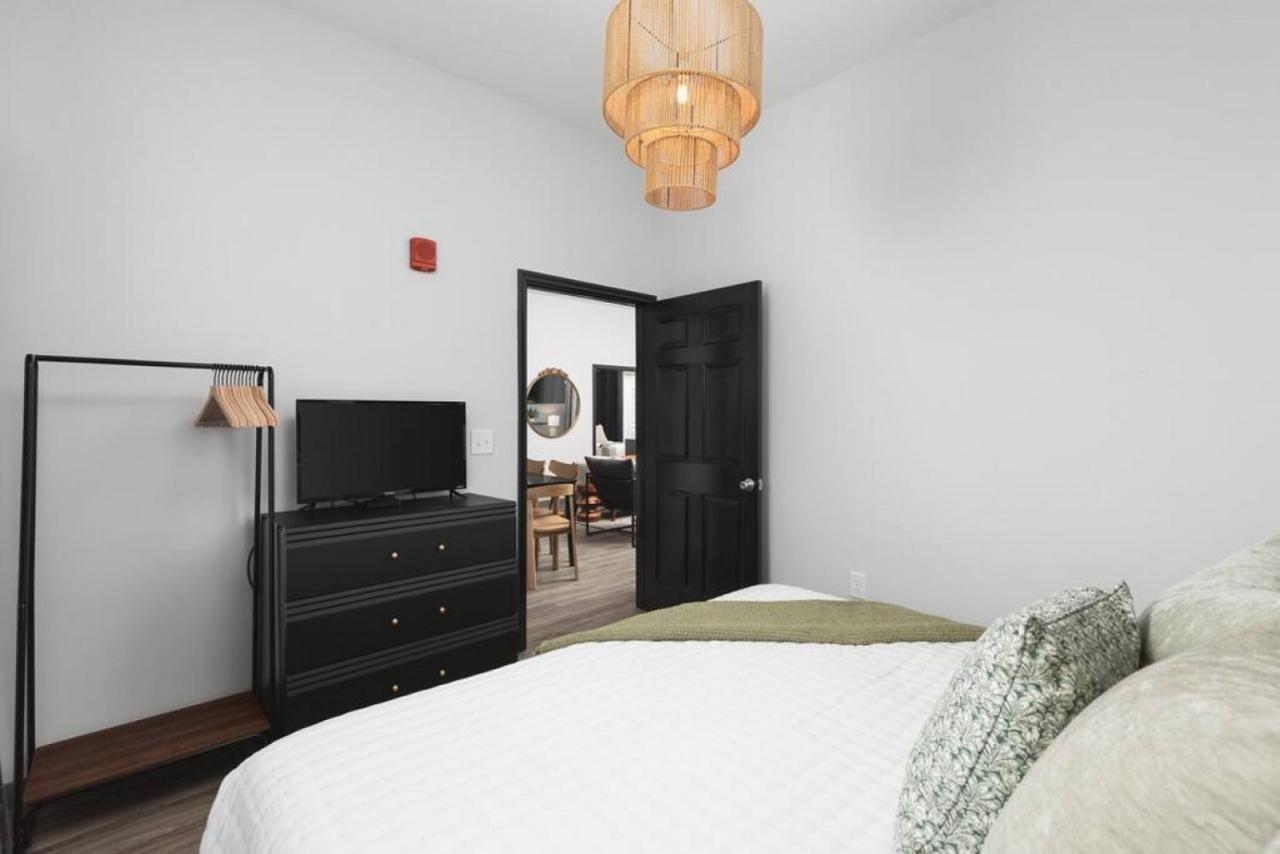 Apartment Modern Comfort Only 2 Mile To Downtown Broadway