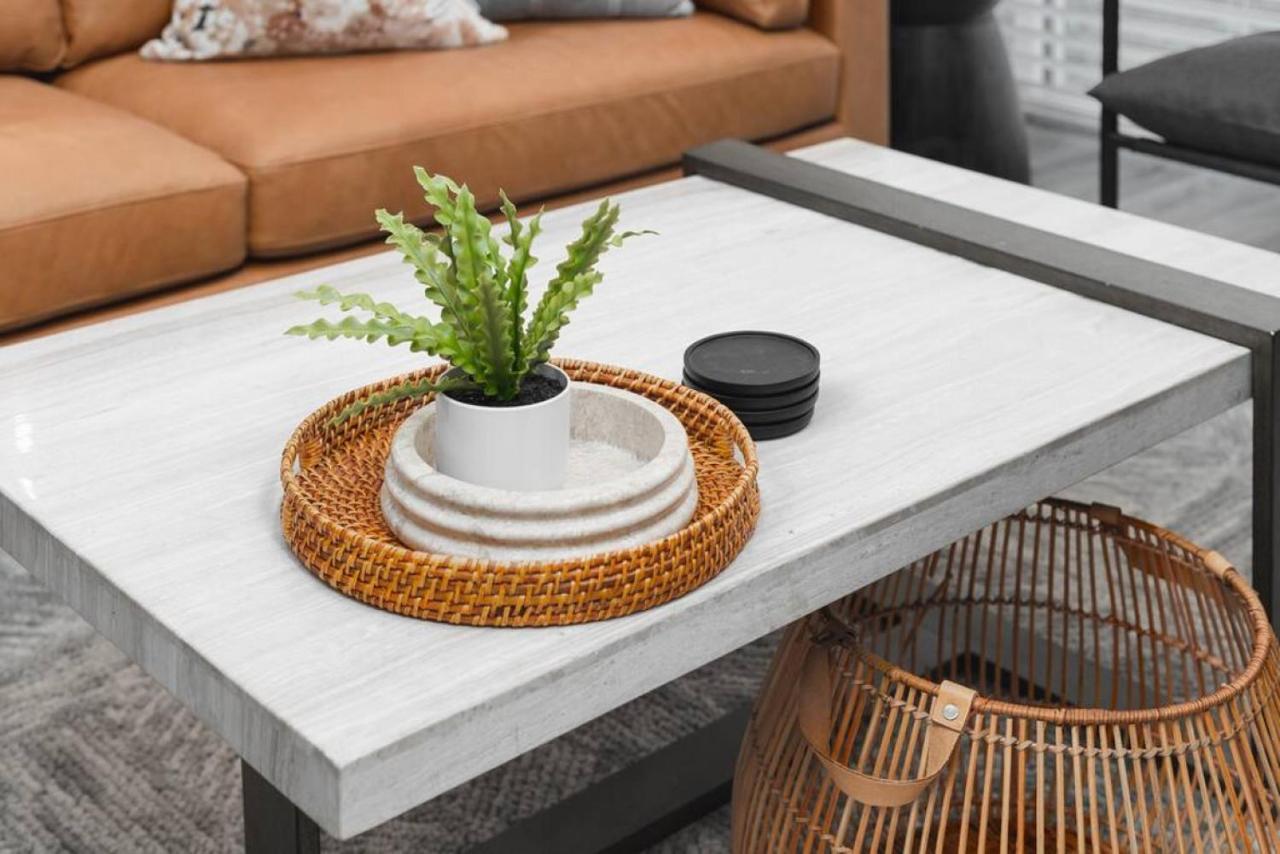 Apartment Modern Comfort Only 2 Mile To Downtown Broadway *