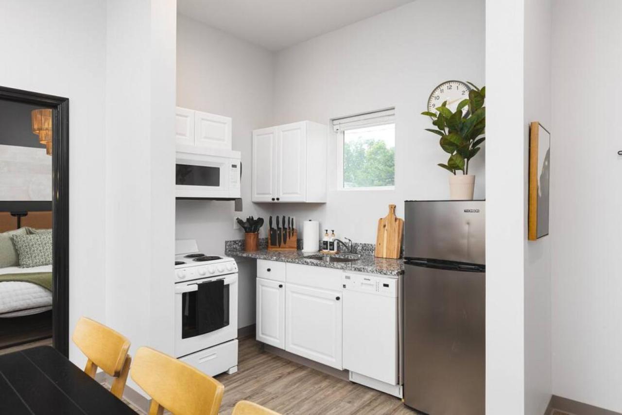 Apartment Modern Comfort Only 2 Mile To Downtown Broadway