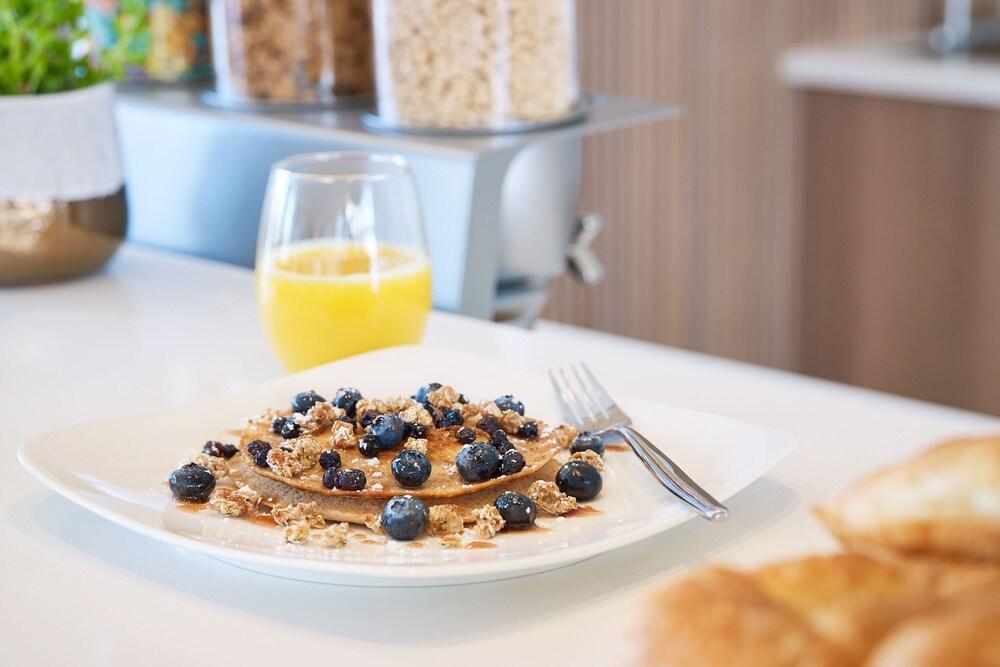 Element Airport Nashville