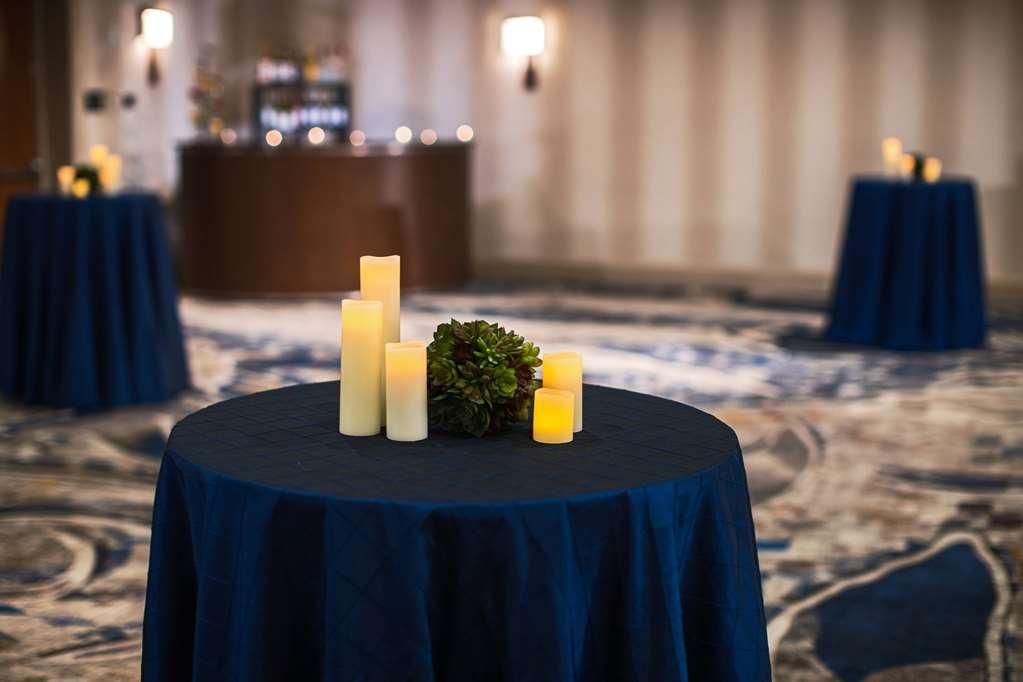 Sonesta Airport Hotel