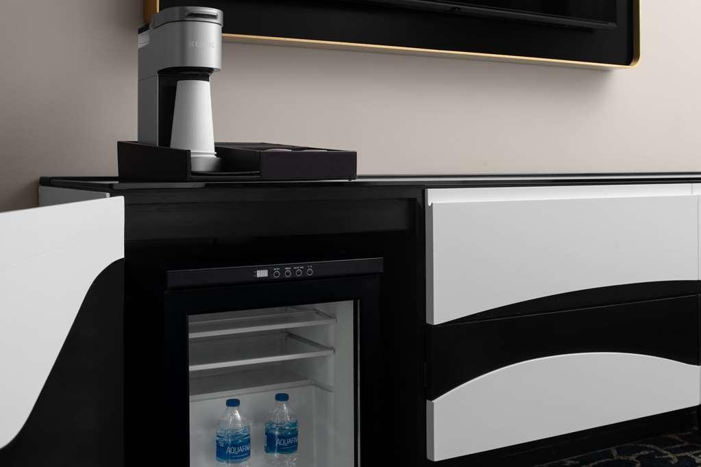 Fraye Curio Collection By Hilton