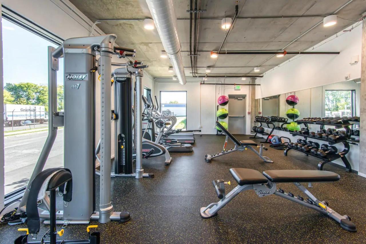 Gulch With Pool Gym Private Patio & Garage Nashville