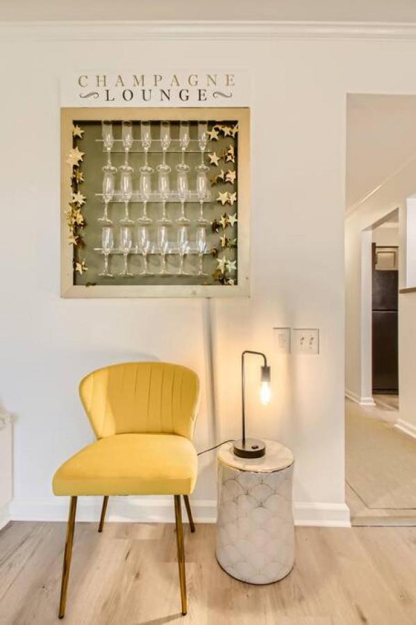 With Pool And Free Parking Walk Downtown & Germantown Nashville