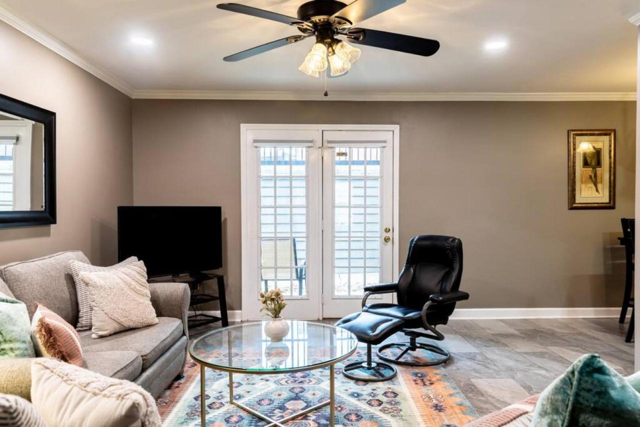 Downtown Condo, Walk To Broadway With Free Parking * Nashville