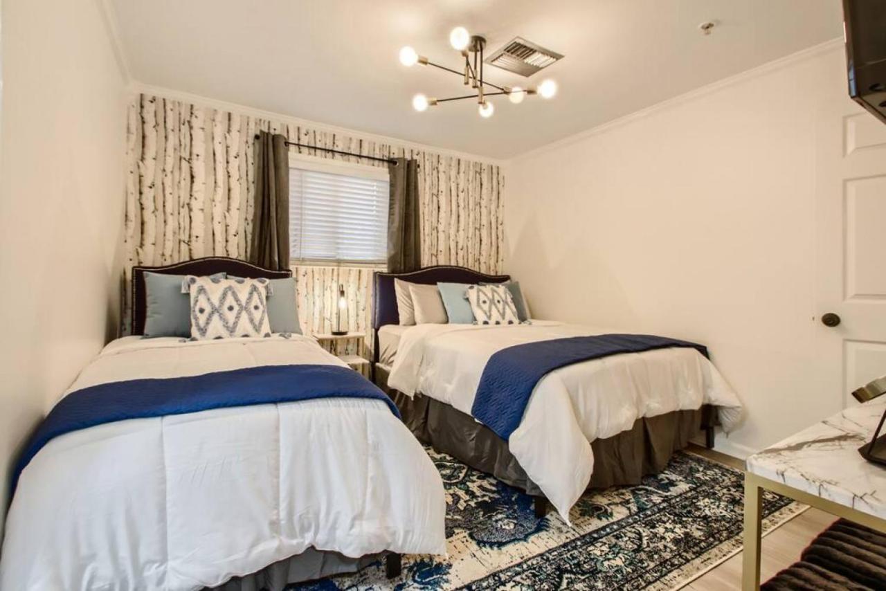 Apartment With Pool And Free Parking Walk Downtown & Germantown *