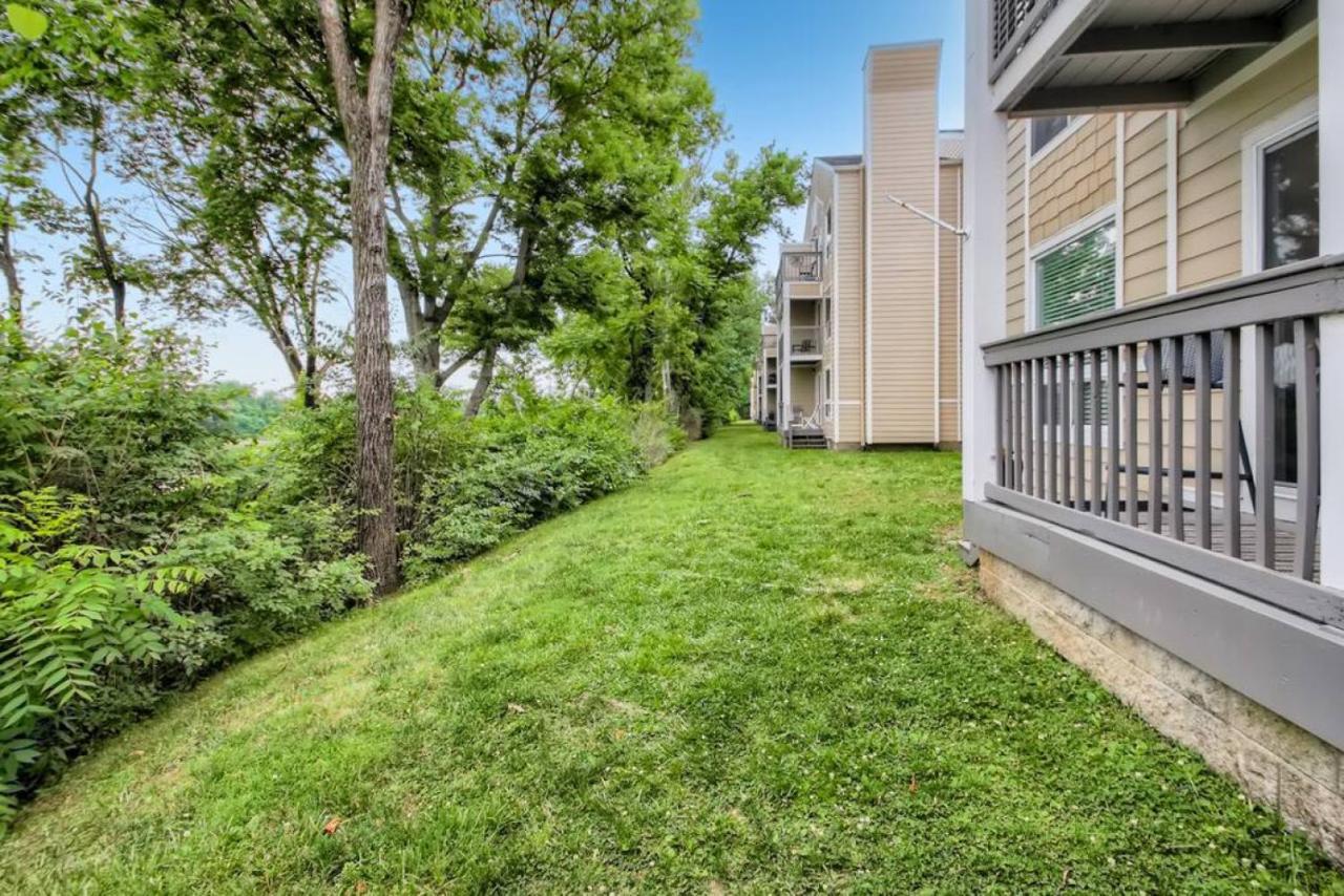 With Pool And Free Parking Walk Downtown & Germantown Apartment *