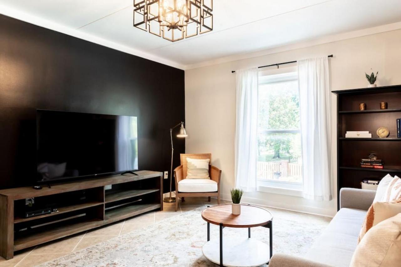 Famous Music Row Presidential With Guitar Pool Holiday home