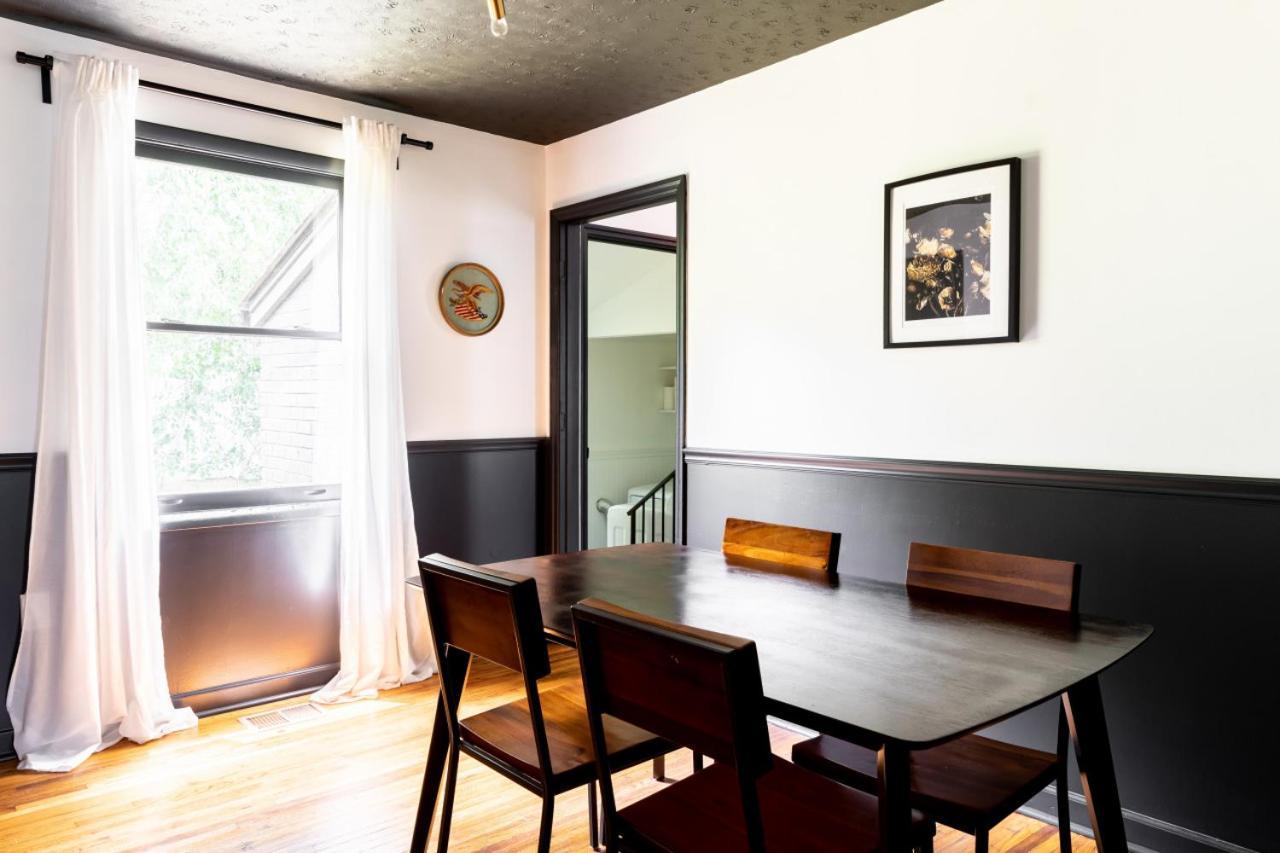 Mid-century Modern Near Downtown With Free Parking Holiday home