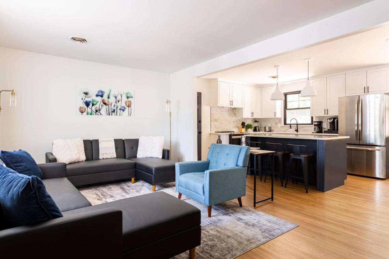 Spacious In A Quiet Neighborhood Holiday home Nashville