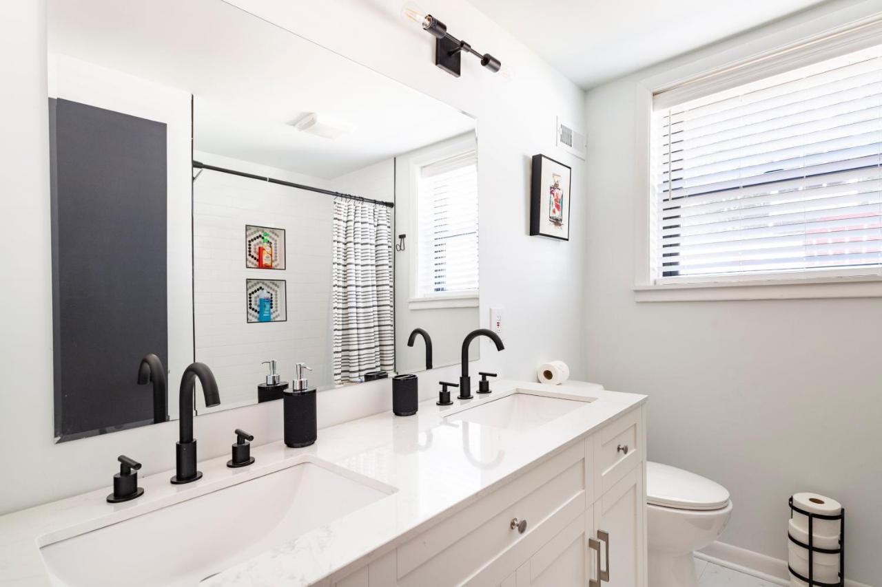 Spacious In A Quiet Neighborhood Holiday home Nashville