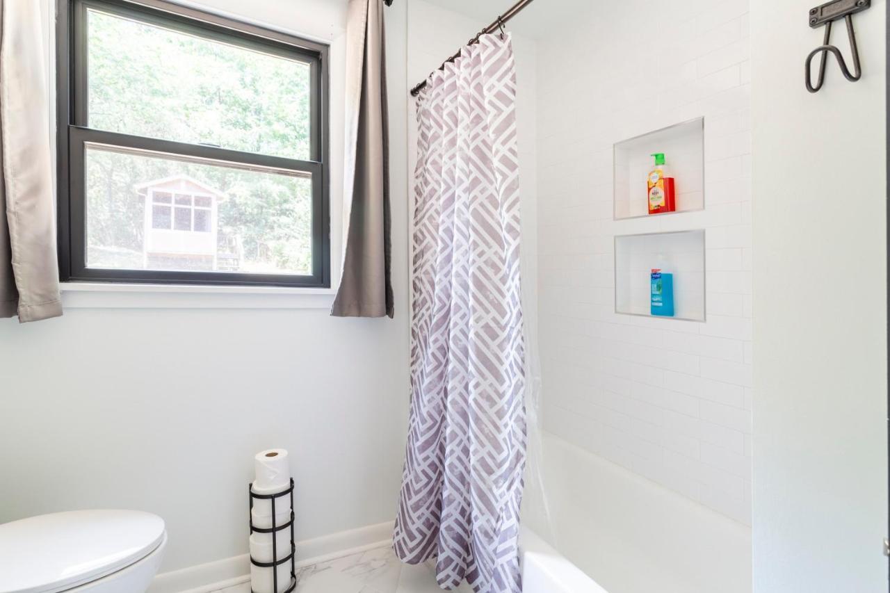 Spacious In A Quiet Neighborhood Nashville