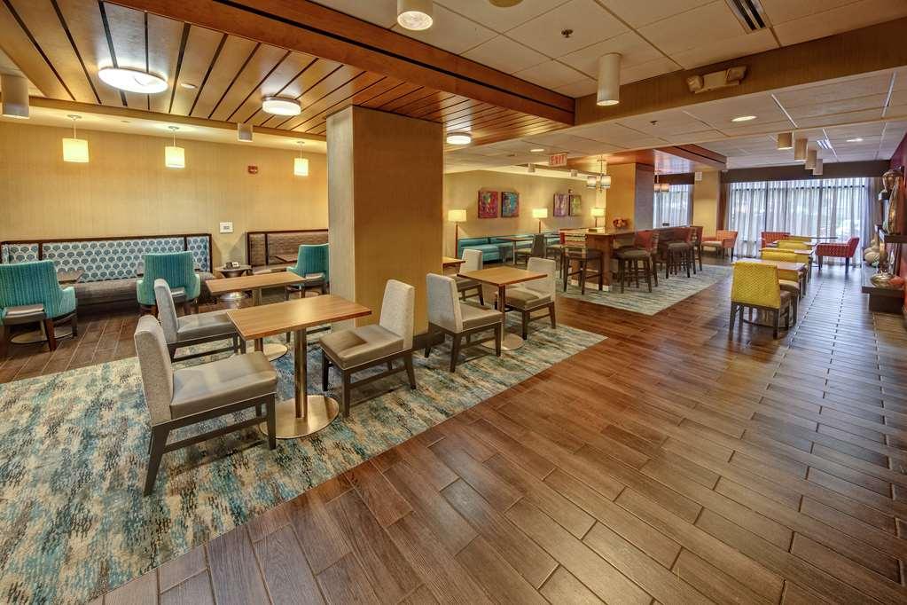 Hampton / Vanderbilt Hotel