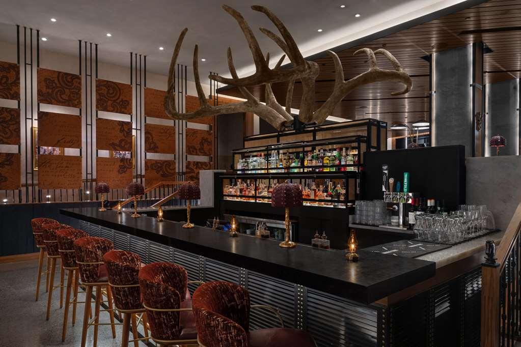 Fraye Curio Collection By Hilton Hotel