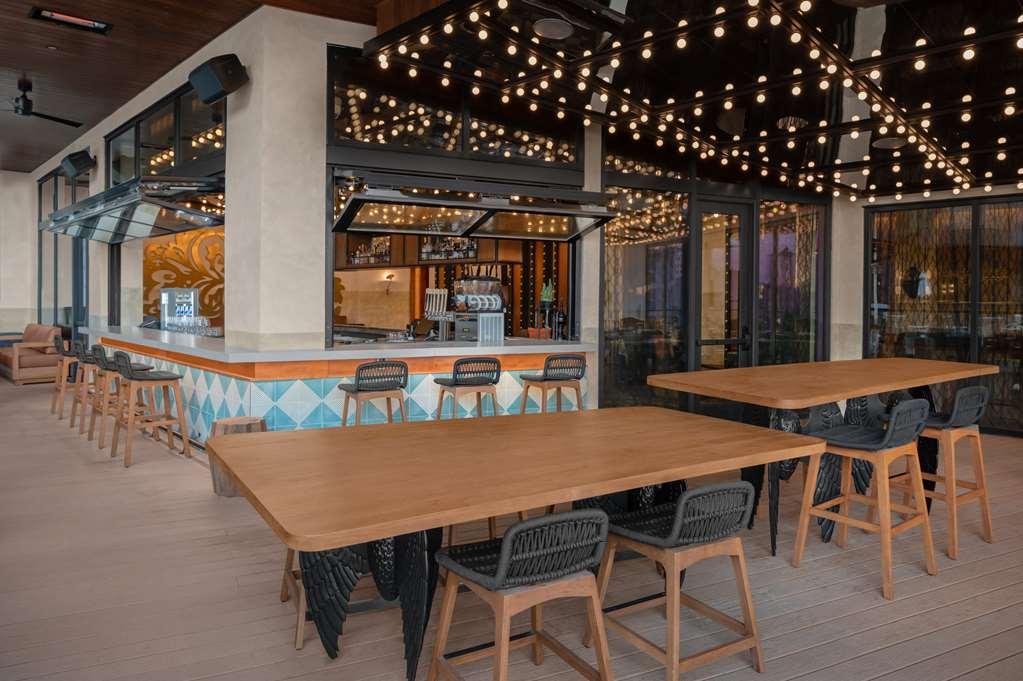 Hotel Fraye Curio Collection By Hilton *