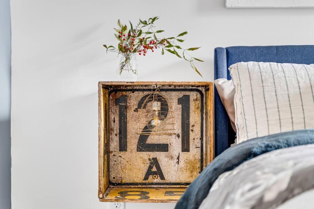 Instagrammable W/ Rooftop Deck, 3 Bdrm Holiday home *