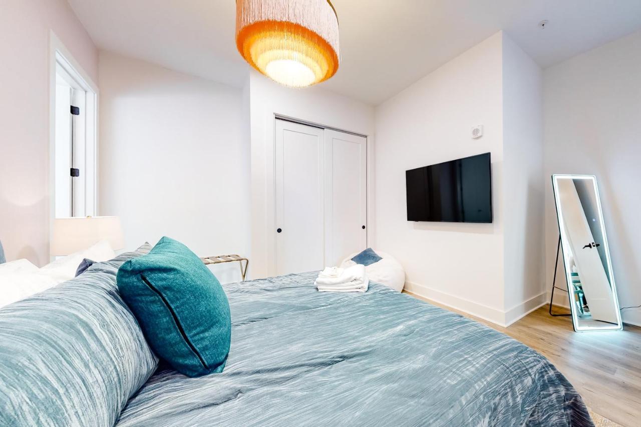 Jolene On Main 402 Apartment