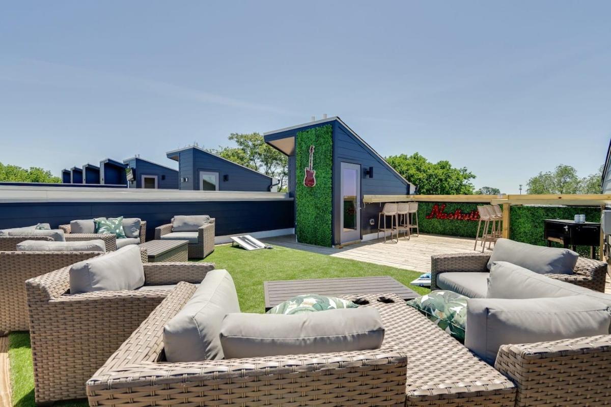 New East Oasis 13beds Roofdeck Free Parking Holiday home *