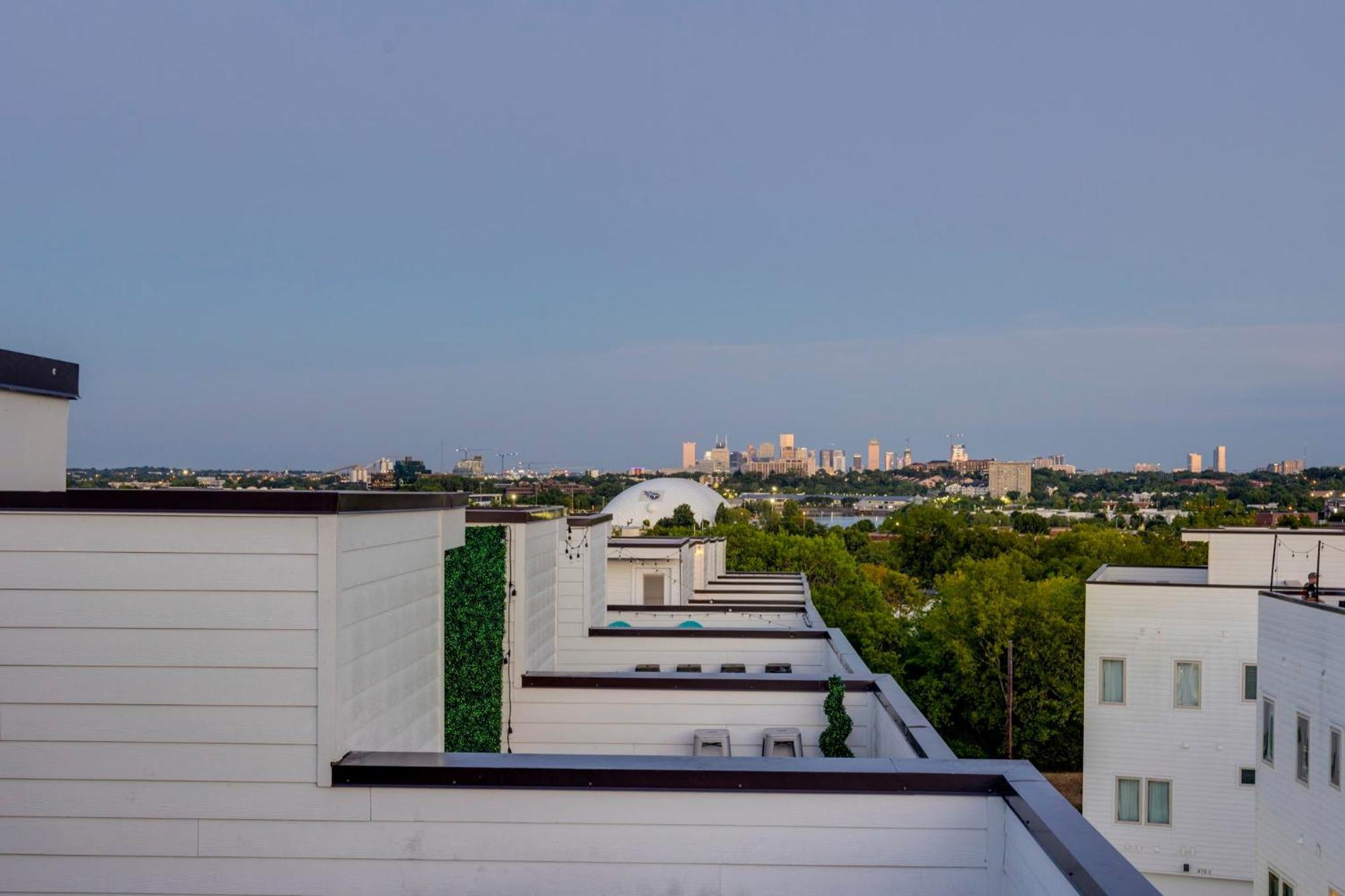 Holiday home Rooftop Skyline Views Dt Nash Sleeps 12 Nashville