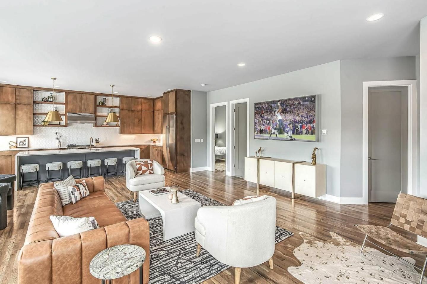 Rooftop Skyline Views Dt Nash Sleeps 12 Holiday home Nashville