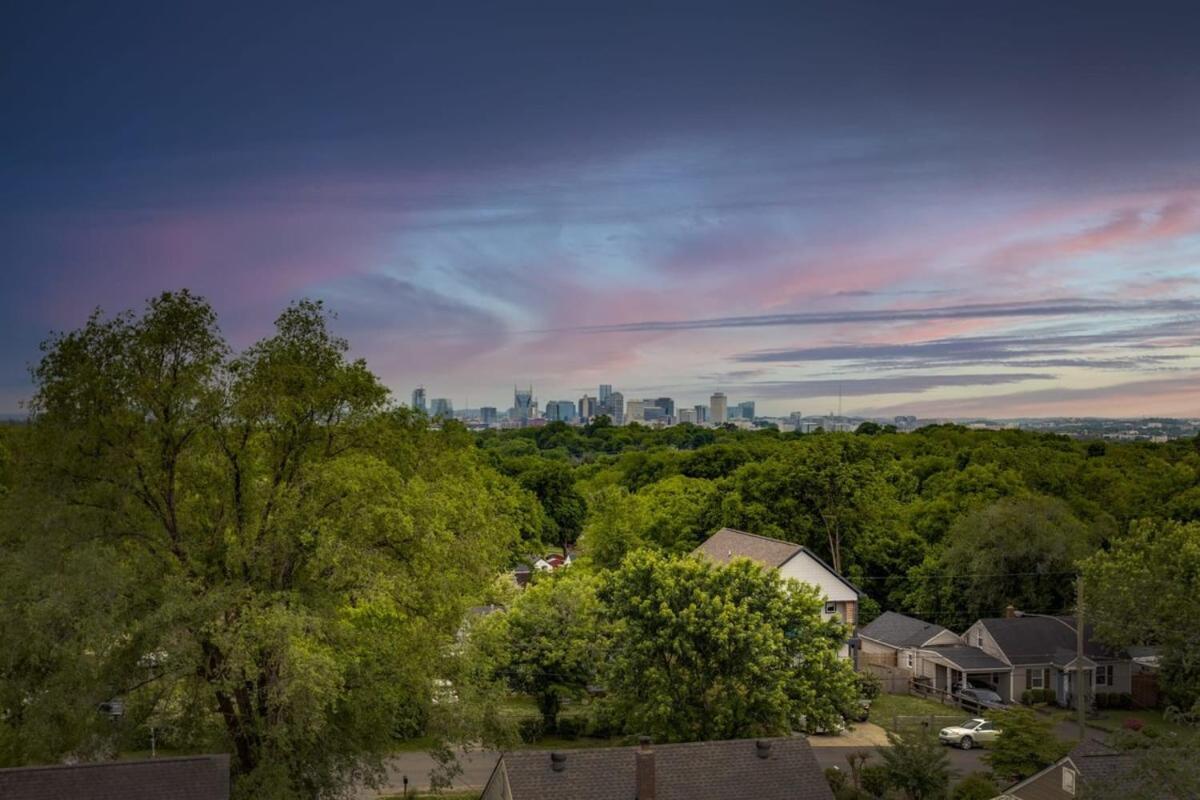 New East Oasis 13beds Roofdeck Free Parking Holiday home Nashville