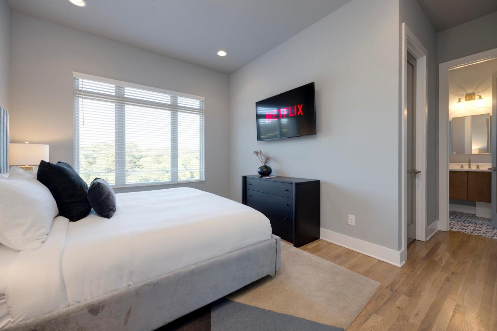 Rooftop Skyline Views Dt Nash Sleeps 12 * Nashville