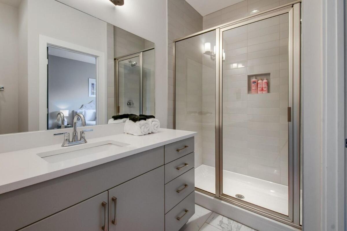 New Dollys Dream 12 Beds Downtown Nash Opry Karaoke Holiday home