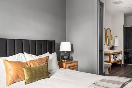 The Sobro - 6 Beds & 6 Blocks To Broadway * Nashville