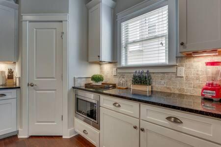 In Twin Homes At Belmont In King Beds Holiday home Nashville