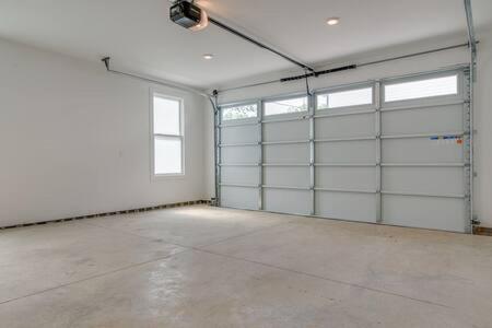 The Hart - Walk To It From Spacious Gem Nashville