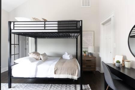 Holiday home The Belmont House - Walk To 12 South *