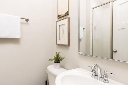 Holiday home The Belmont House - Walk To 12 South