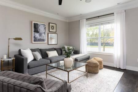 Holiday home The Belmont House - Walk To 12 South *